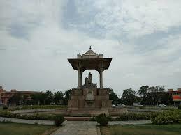 Statue Circle